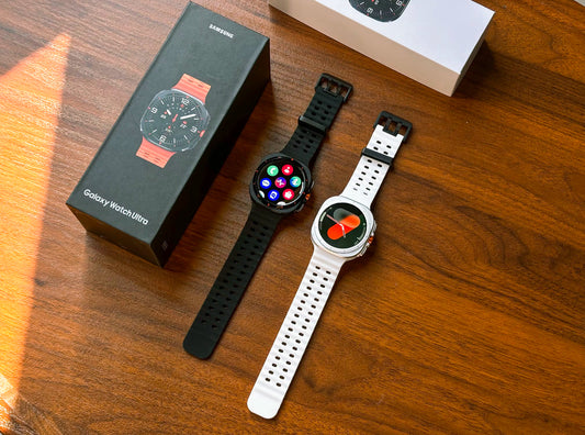 Samsung Galaxy Watch Ultra – Black / White